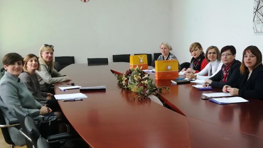 Pravobraniteljica se u Gospiću sastala s predstavnicima grada i županije